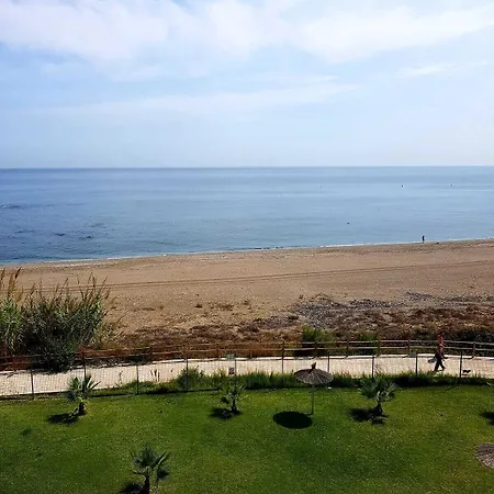 Casares Del Mar Lägenhet *